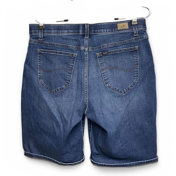 Blue Lee regular fit denim shorts size 32" - Picture 2 of 4